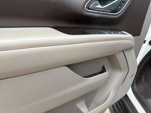 Used 2021 GMC Yukon SLT RWD image 14