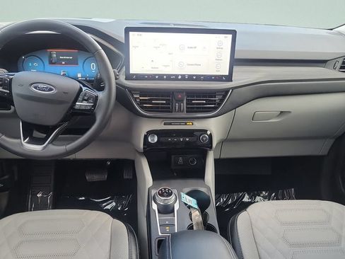 Used 2024 Ford Escape Platinum w/ Premium Technology Package AWD/4WD image 11
