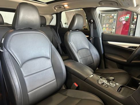 Used 2019 INFINITI QX50 Pure AWD/4WD image 39