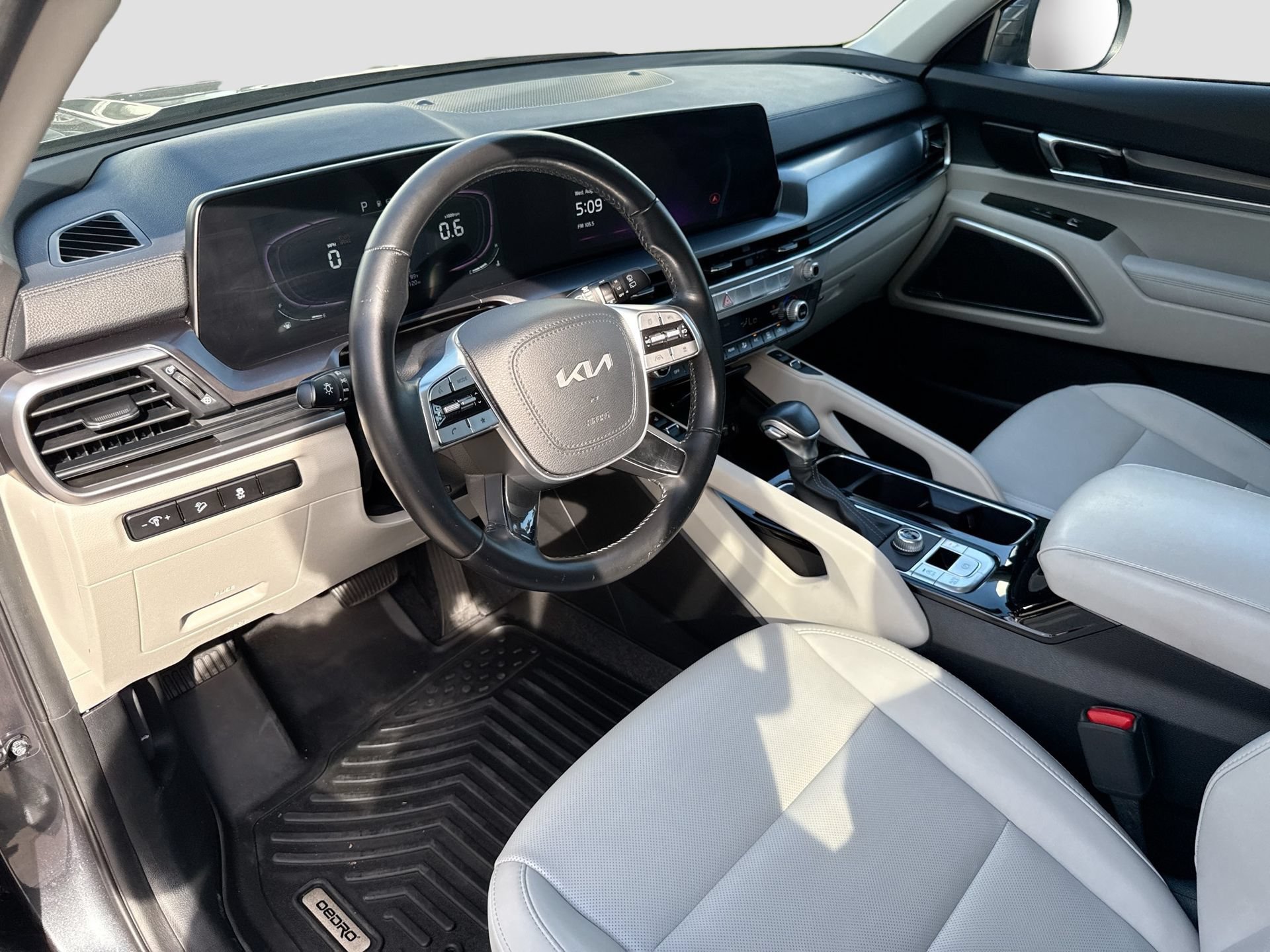 Used 2024 Kia Telluride S w/ S Sunroof Package FWD image 20
