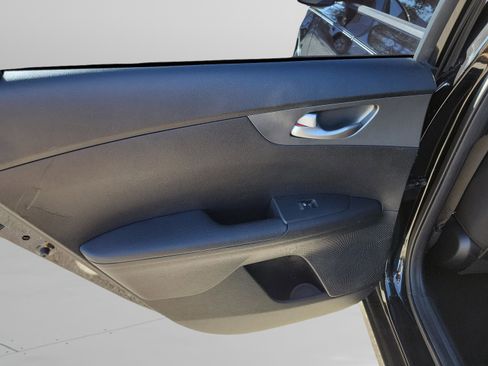 Used 2019 Kia Forte LXS image 25