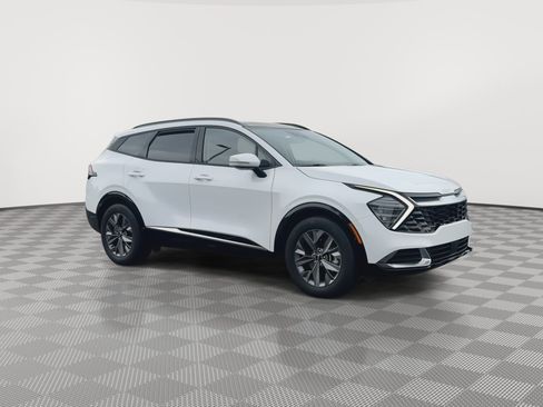 Used 2024 Kia Sportage SX FWD image 2