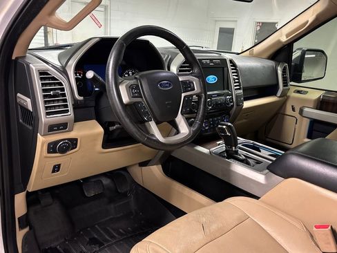 Used 2016 Ford F150 Lariat image 26