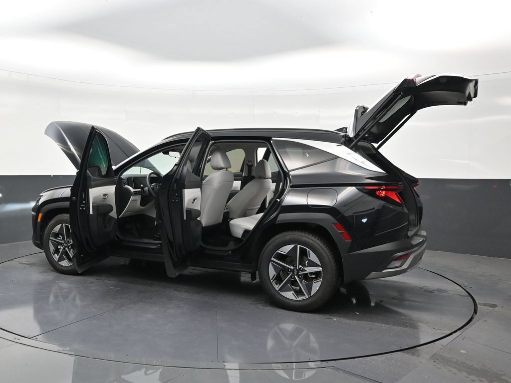 Used 2026 Hyundai Tucson SEL Plus FWD image 31