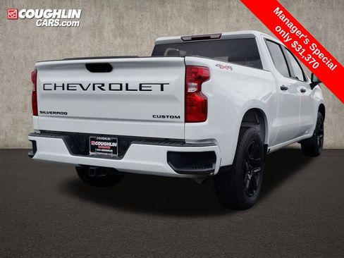 Used 2023 Chevrolet Silverado 1500 Custom w/ LPO, Dark Essentials Package image 5