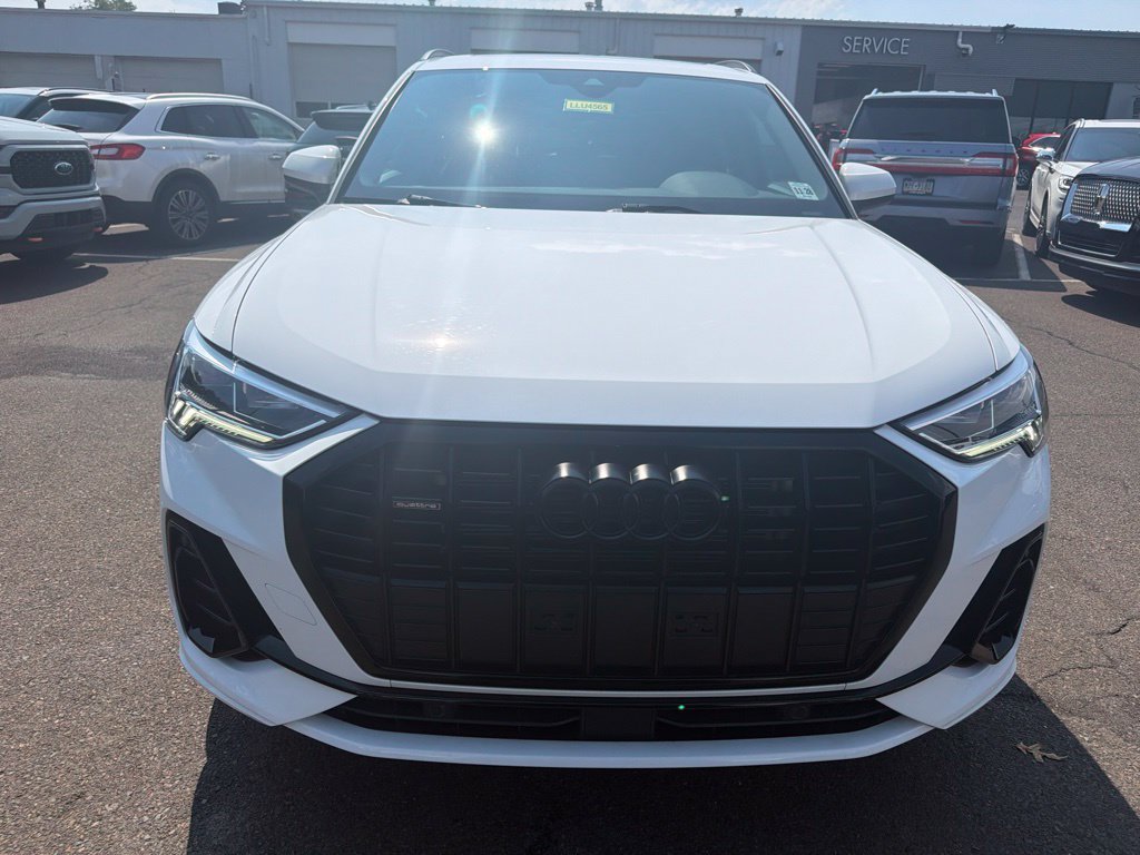 Used 2024 Audi Q3 2.0T Premium w/ Convenience Package AWD/4WD image 8