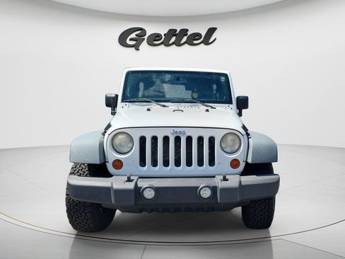 Used 2012 Jeep Wrangler Unlimited Sport w/ Max Tow Pkg AWD/4WD image 3