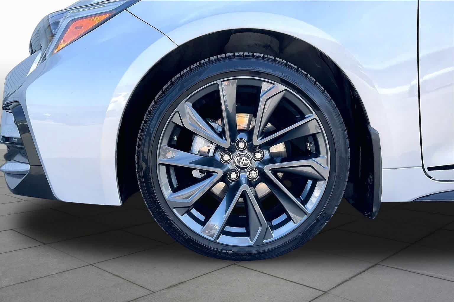 Used 2025 Toyota Corolla SE FWD image 11