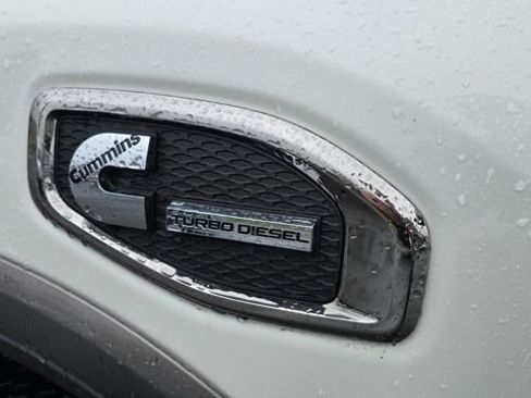 Used 2019 Nissan Titan Platinum Reserve w/ Platinum Utility Package image 12