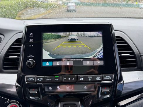 Used 2022 Honda Odyssey Elite image 23