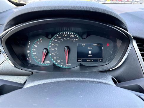 Used 2021 Chevrolet Trax LT w/ Driver Confidence Package AWD/4WD image 25