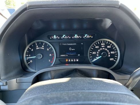 Used 2019 Ford F150 XLT w/ Equipment Group 302A Luxury AWD/4WD image 11