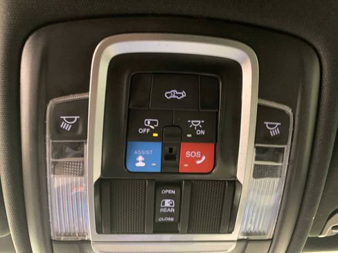 Used 2025 RAM 1500 Big Horn AWD/4WD image 6