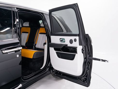 Certified 2026 Rolls-Royce Cullinan AWD/4WD image 31