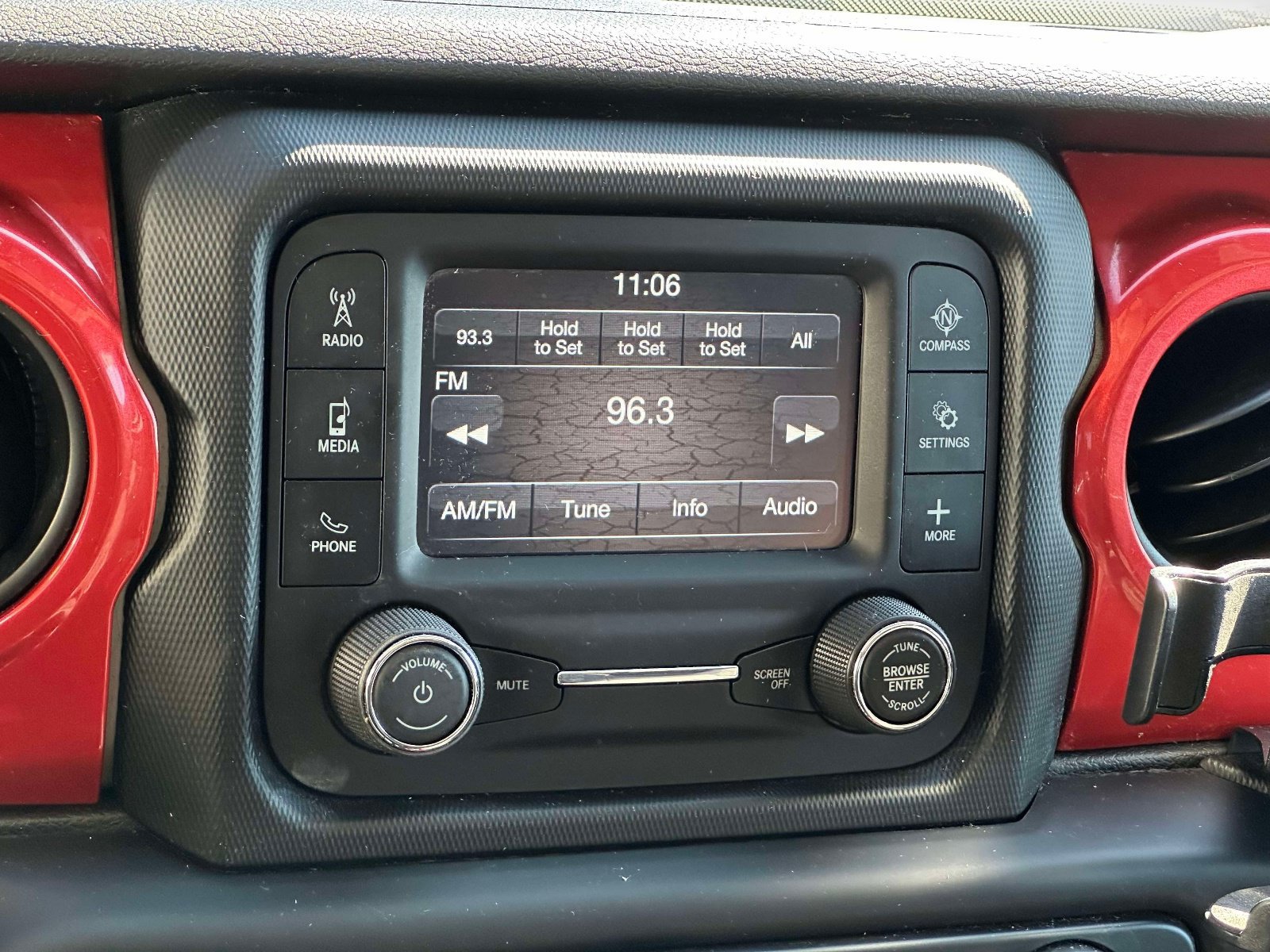 Used 2019 Jeep Wrangler Unlimited Sport S AWD/4WD image 17