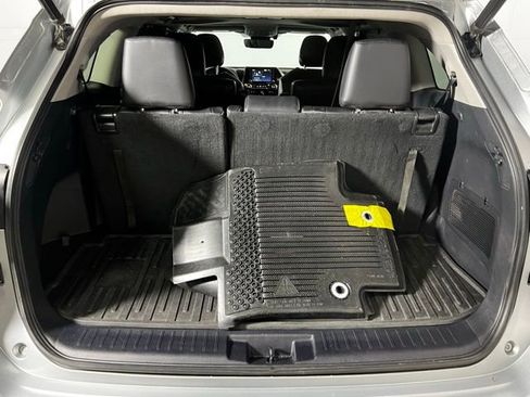 Used 2020 Toyota Highlander XLE image 20