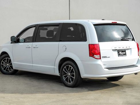 Used 2019 Dodge Grand Caravan SXT w/ Blacktop Package image 10