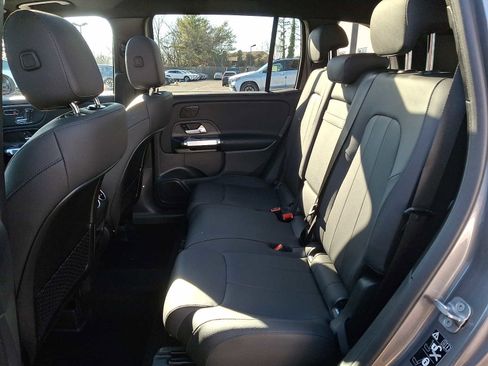 Used 2026 Mercedes-Benz GLB 250 4MATIC image 8