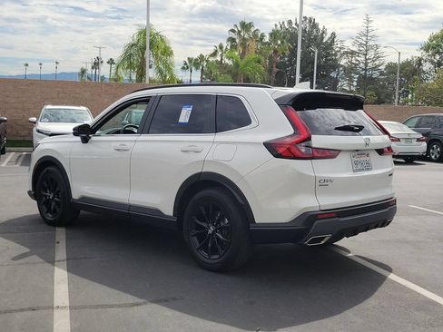 Used 2025 Honda CR-V Sport image 4