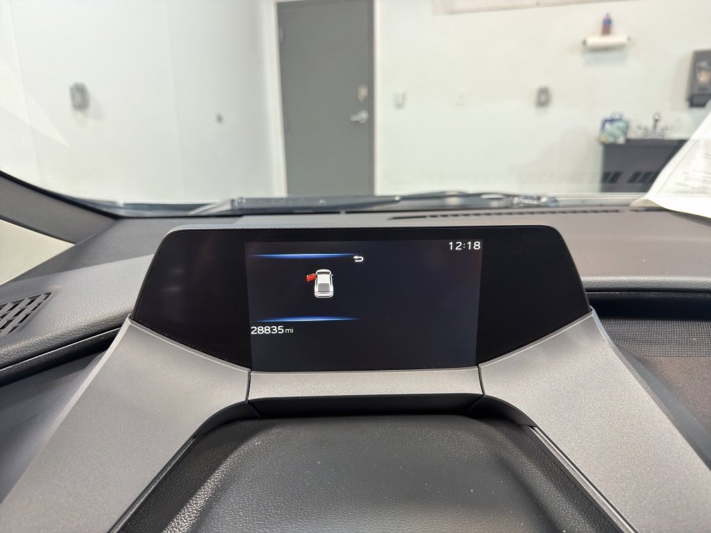 Used 2024 Toyota Prius Prime FWD image 16