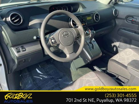 Used 2013 Scion xB FWD image 13