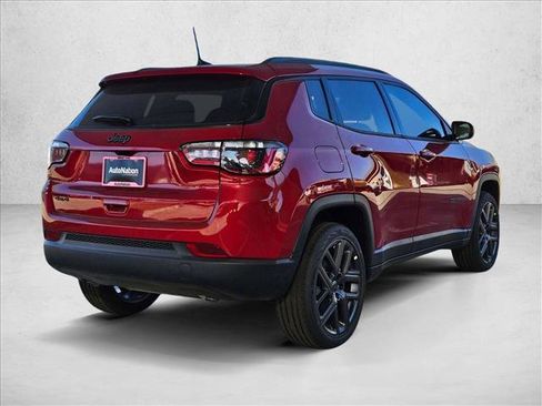 New 2026 Jeep Compass Latitude image 2