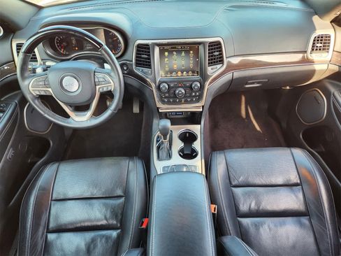 Used 2017 Jeep Grand Cherokee Overland w/ Jeep Active Safety Group image 26