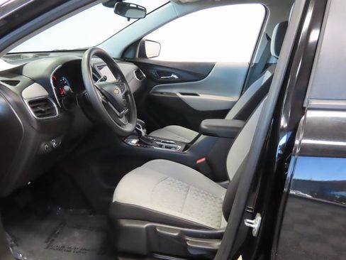 Used 2024 Chevrolet Equinox LS FWD image 14