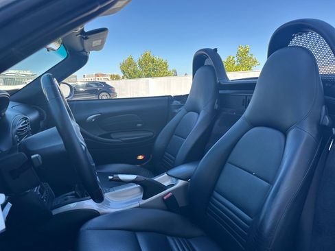 Used 2002 Porsche Boxster RWD image 6