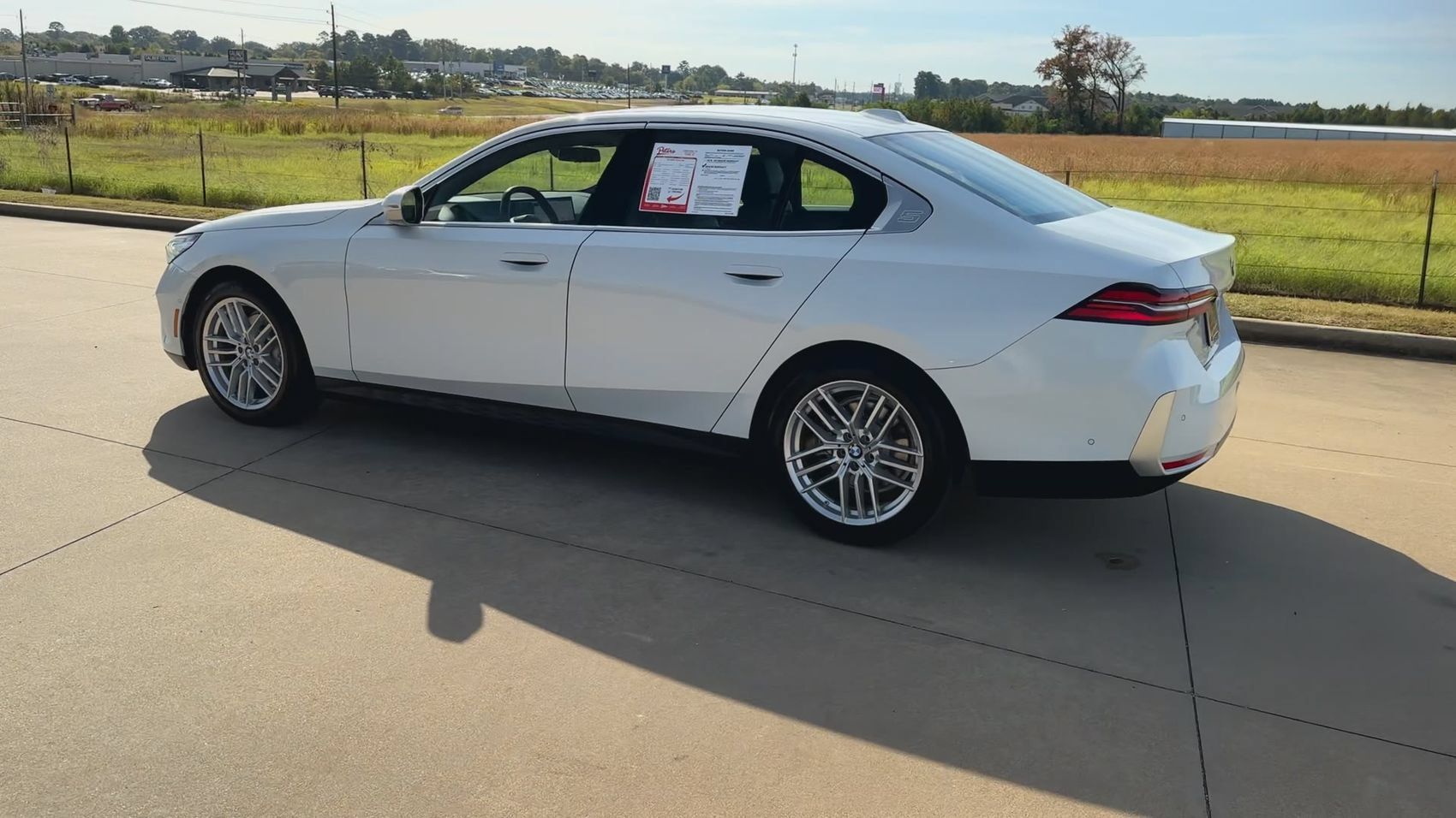 Used 2024 BMW 530i w/ Convenience Package RWD image 9