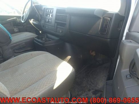 Used 2017 GMC Savana 2500 image 7