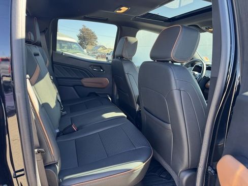 Used 2025 GMC Canyon AT4 w/ Technology Plus Package image 35