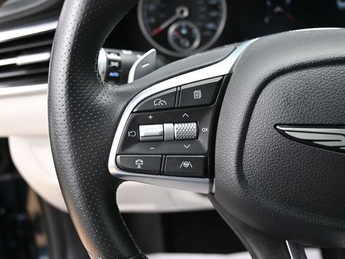 Used 2024 Genesis G70 2.5T AWD/4WD image 31