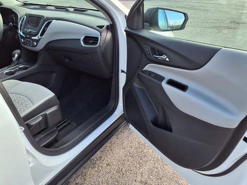 Used 2024 Chevrolet Equinox LS w/ LS Convenience Package FWD image 82