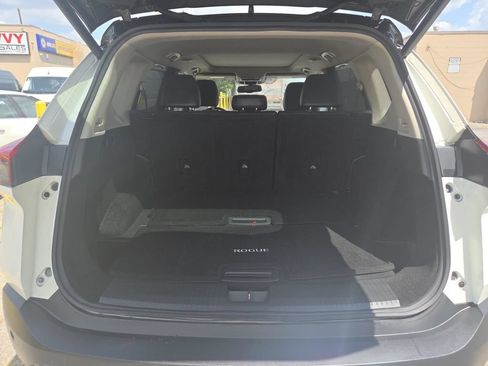 Used 2021 Nissan Rogue Platinum AWD/4WD image 18