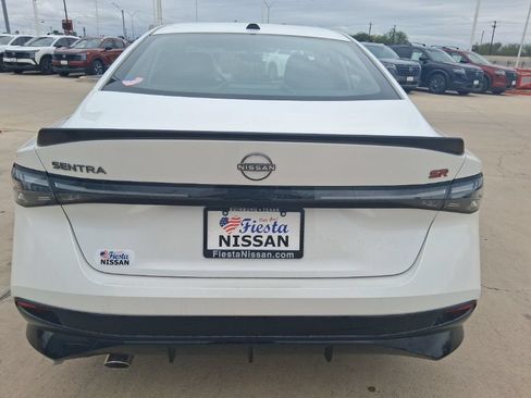 New 2026 Nissan Sentra SR w/ Floor Mat Package FWD image 6