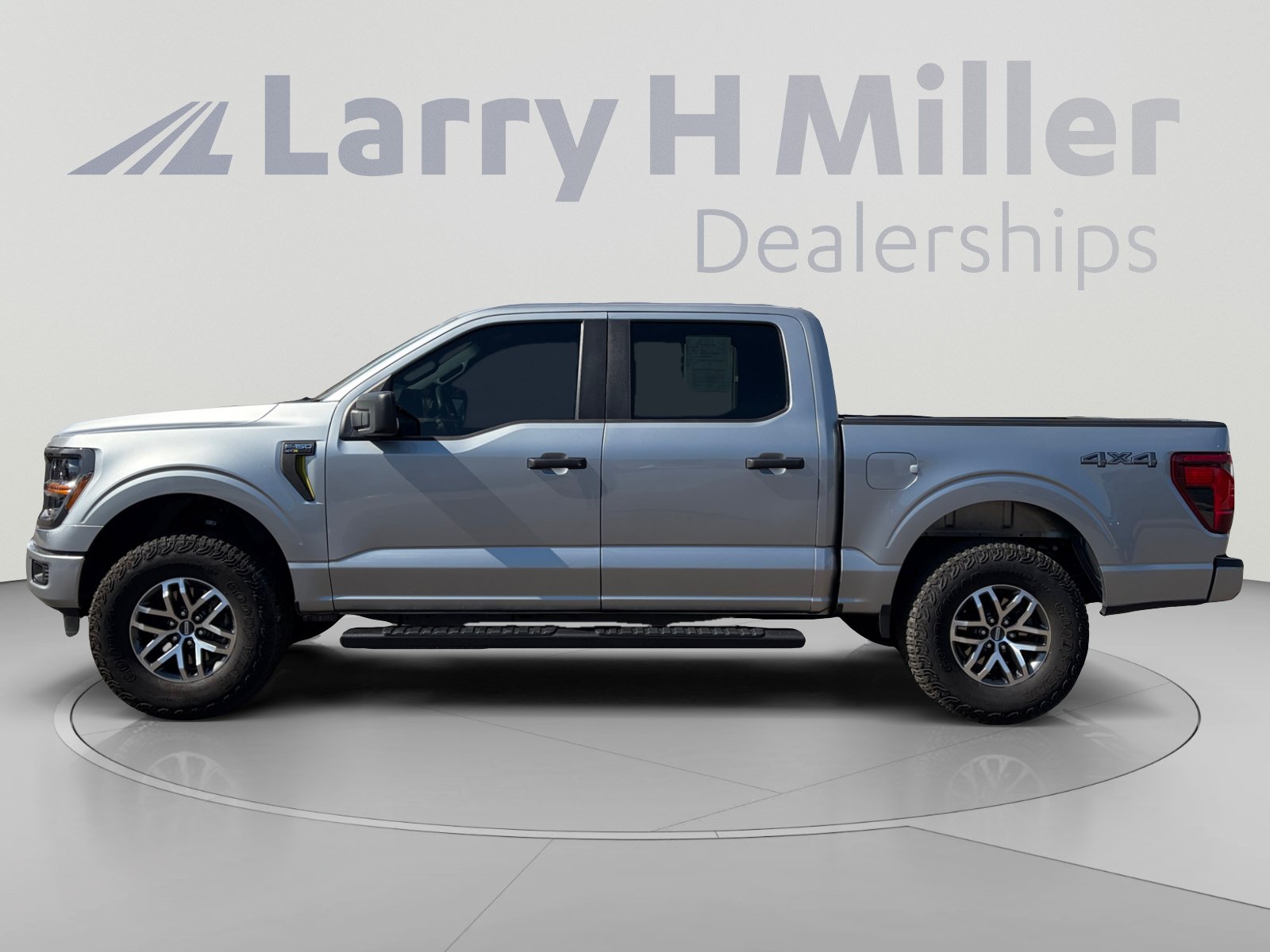 Used 2024 Ford F150 STX AWD/4WD image 2