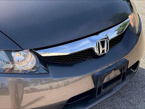 Used 2010 Honda Civic LX image 29
