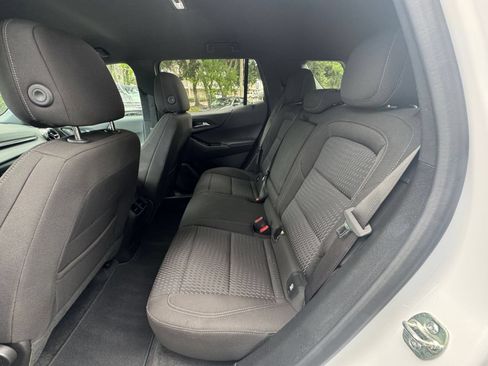 Used 2025 Chevrolet Equinox LT AWD/4WD image 24