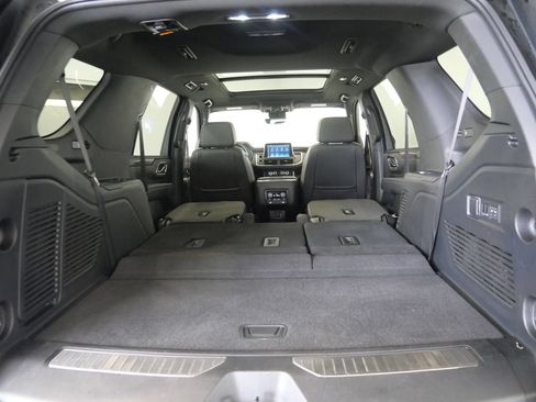 Used 2023 Chevrolet Tahoe High Country AWD/4WD image 31