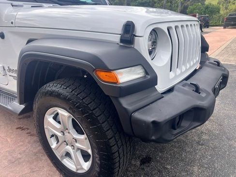 Used 2020 Jeep Wrangler Unlimited Sport S image 9