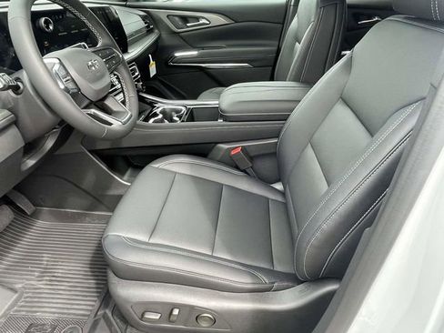 New 2026 Chevrolet Traverse LT w/ Midnight/Sport Edition image 7