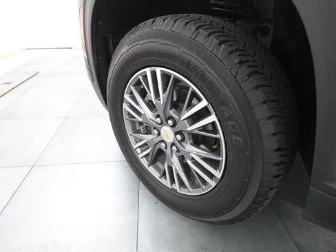 Used 2024 Chevrolet Traverse LT image 29