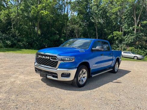 Used 2025 RAM 1500 Big Horn AWD/4WD image 1