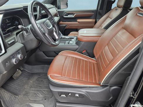 Used 2025 GMC Sierra 3500 Denali Ultimate w/ LPO, GMC Protection Package AWD/4WD image 15