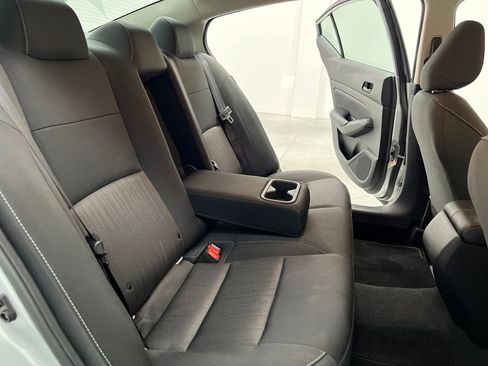 Used 2024 Nissan Altima 2.5 SV image 16