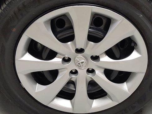 Used 2025 Toyota Corolla LE FWD image 31