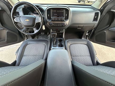 Used 2019 Chevrolet Colorado Z71 AWD/4WD image 19