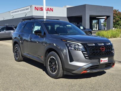 New 2026 Nissan Pathfinder Rock Creek w/ Rock Creek Premium Package