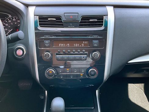Used 2013 Nissan Altima 2.5 S FWD image 7